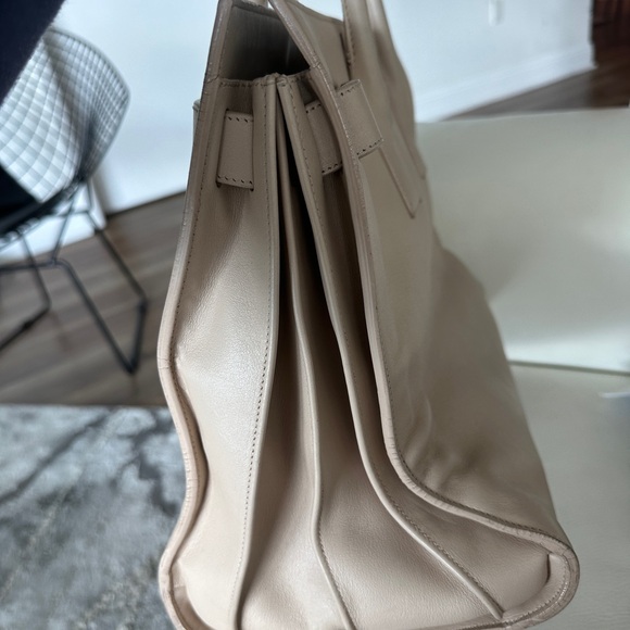 Saint Laurent SAC DE JOUR BAG. Very good condition - Picture 4 of 13